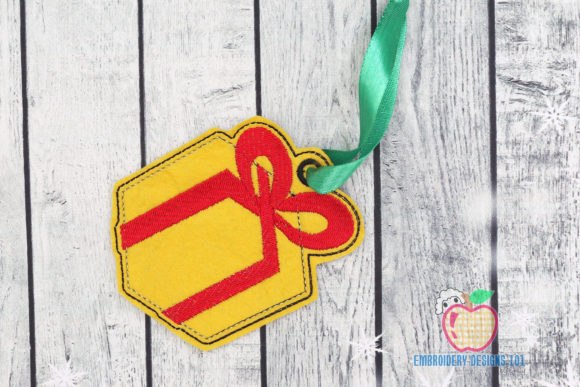 Christmas Presents with Ribbon Embroidery Review